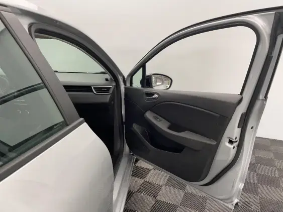 RENAULT CLIO V - voiture d'occasion - Photo 20