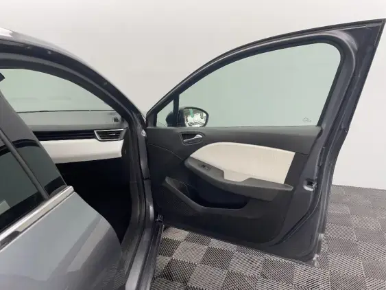 RENAULT CLIO V - voiture d'occasion - Photo 20