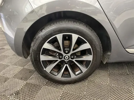 RENAULT CLIO V - voiture d'occasion - Photo 25