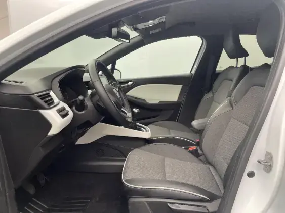 RENAULT CLIO V - voiture d'occasion - Photo 18