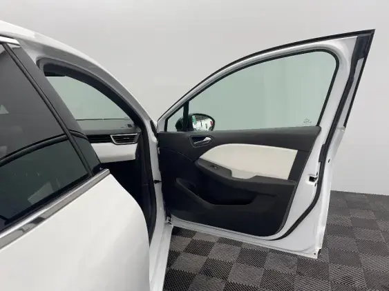 RENAULT CLIO V - voiture d'occasion - Photo 20