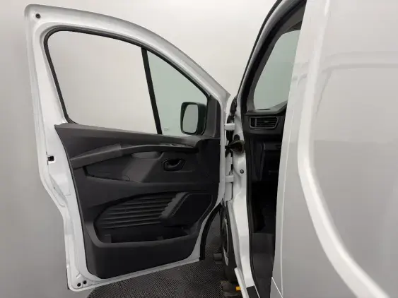 RENAULT TRAFIC FG III - voiture d'occasion - Photo 17