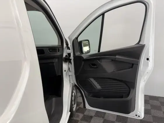 RENAULT TRAFIC FG III - voiture d'occasion - Photo 18