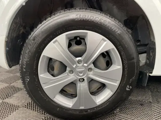 DACIA SANDERO III - voiture d'occasion - Photo 24