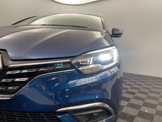 RENAULT SCENIC IV - voiture d'occasion - Photo 21