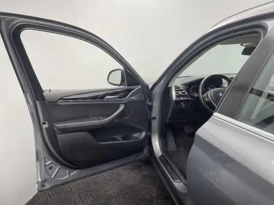 BMW X3 III - voiture d'occasion - Photo 19