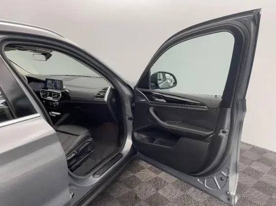 BMW X3 III - voiture d'occasion - Photo 20