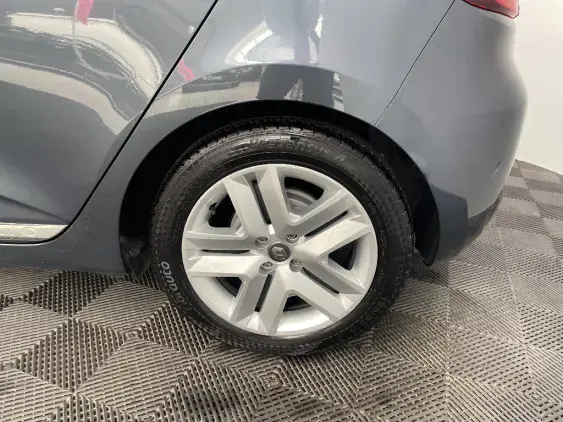 RENAULT CLIO V - voiture d'occasion - Photo 24