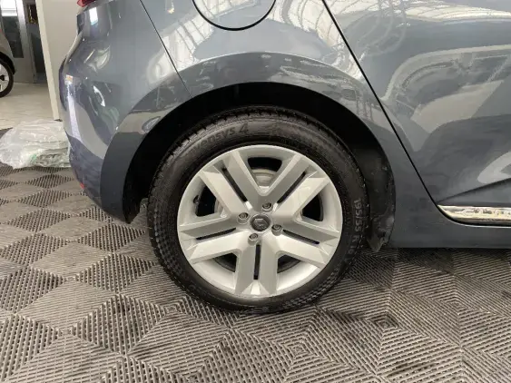 RENAULT CLIO V - voiture d'occasion - Photo 25