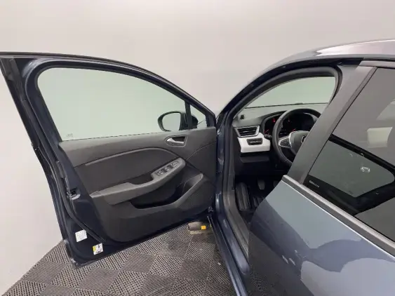 RENAULT CLIO V - voiture d'occasion - Photo 19