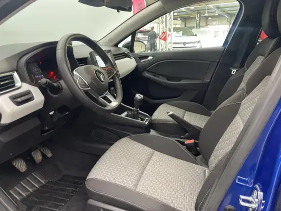 RENAULT CLIO V - voiture d'occasion - Photo 18