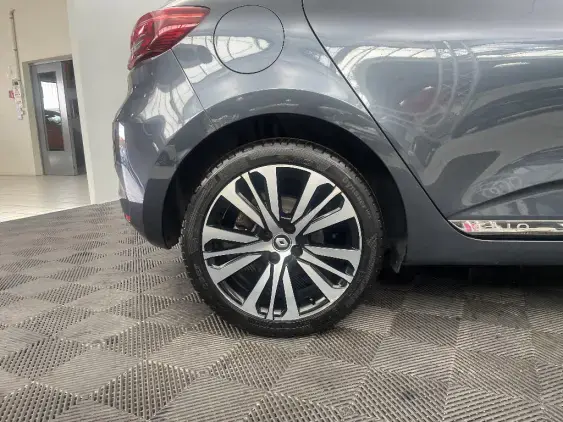 RENAULT CLIO V - voiture d'occasion - Photo 25