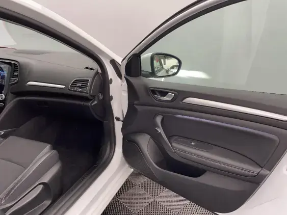 RENAULT MEGANE IV - voiture d'occasion - Photo 19