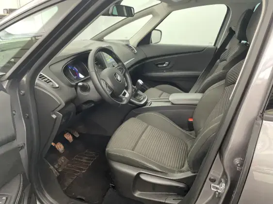 RENAULT SCENIC IV - voiture d'occasion - Photo 18