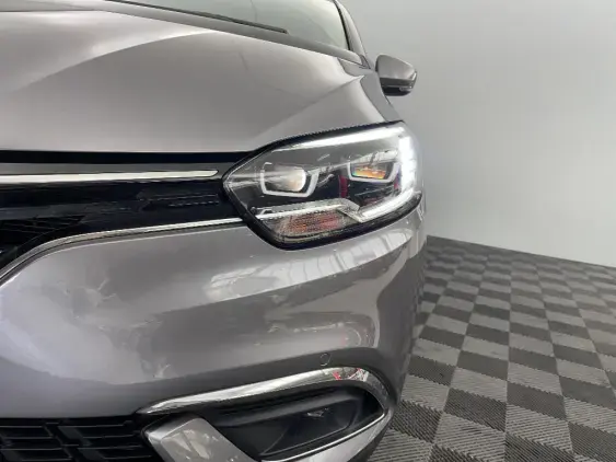 RENAULT SCENIC IV - voiture d'occasion - Photo 22