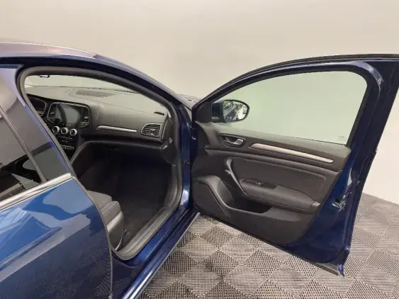 RENAULT MEGANE IV - voiture d'occasion - Photo 18