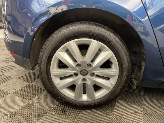 RENAULT MEGANE IV - voiture d'occasion - Photo 23