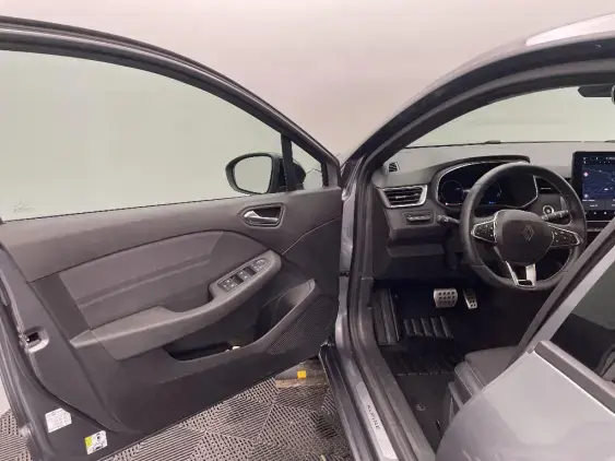 RENAULT CLIO V - voiture d'occasion - Photo 19