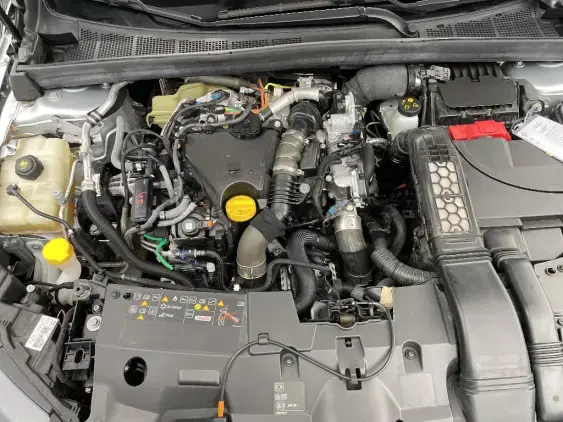 RENAULT MEGANE IV - voiture d'occasion - Photo 19