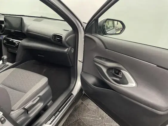 TOYOTA YARIS CROSS I - voiture d'occasion - Photo 20