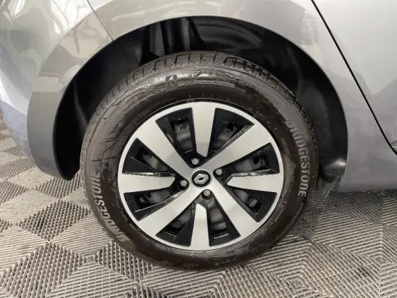 RENAULT CLIO V - voiture d'occasion - Photo 25