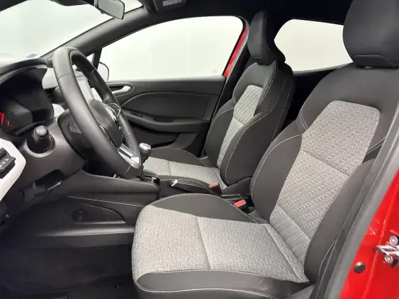 RENAULT CLIO V - voiture d'occasion - Photo 18