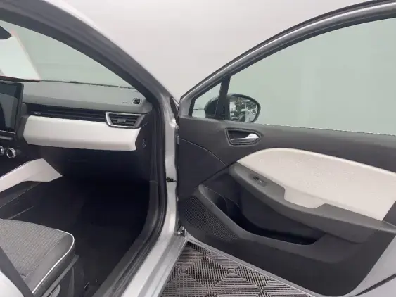 RENAULT CLIO V - voiture d'occasion - Photo 18