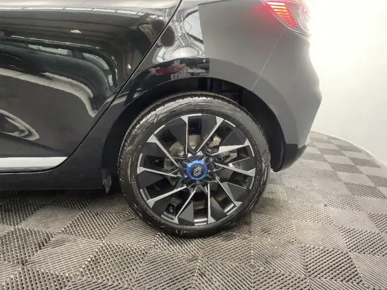 RENAULT CLIO V - voiture d'occasion - Photo 23