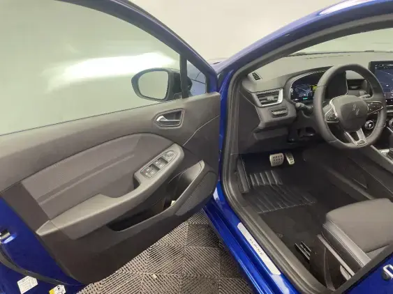 RENAULT CLIO V - voiture d'occasion - Photo 19