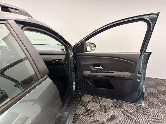 DACIA SANDERO III - voiture d'occasion - Photo 20