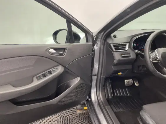 RENAULT CLIO V - voiture d'occasion - Photo 19