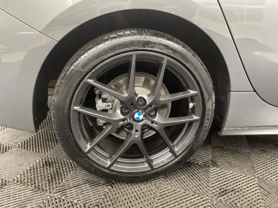 BMW SERIE 1 F40 - voiture d'occasion - Photo 23