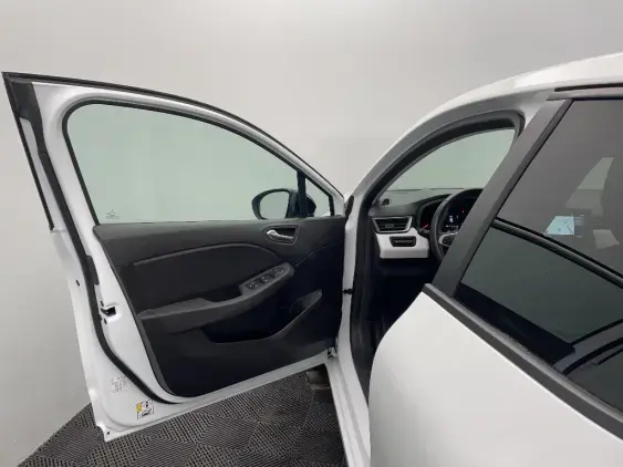 RENAULT CLIO V - voiture d'occasion - Photo 19