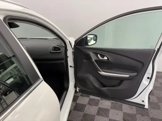 RENAULT KADJAR - voiture d'occasion - Photo 19