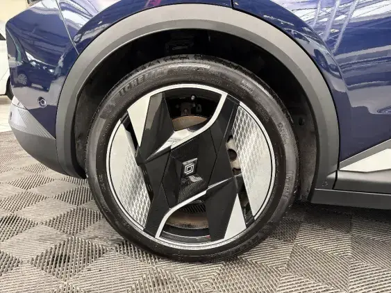 RENAULT SCENIC V ELECTRIQUE - voiture d'occasion - Photo 24