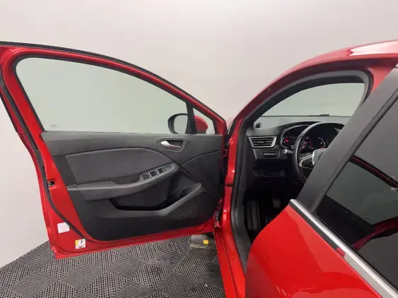 RENAULT CLIO V - voiture d'occasion - Photo 19