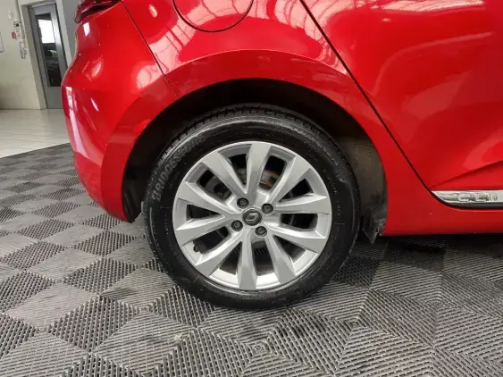 RENAULT CLIO V - voiture d'occasion - Photo 25