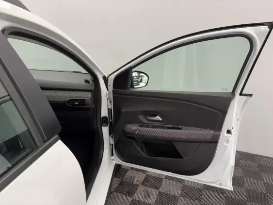 DACIA SANDERO III - voiture d'occasion - Photo 19