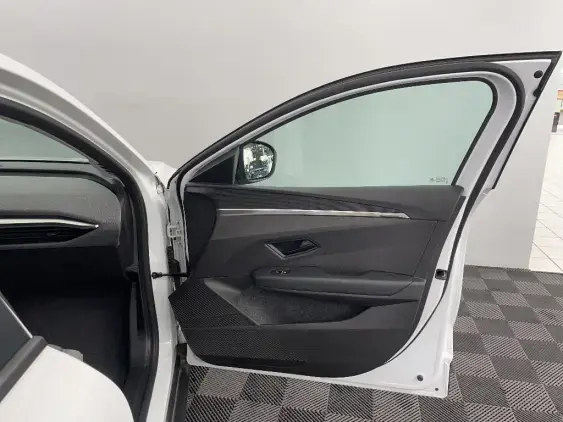 RENAULT MEGANE V - voiture d'occasion - Photo 19