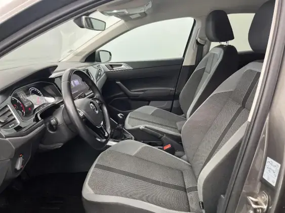 VOLKSWAGEN POLO VI - voiture d'occasion - Photo 17