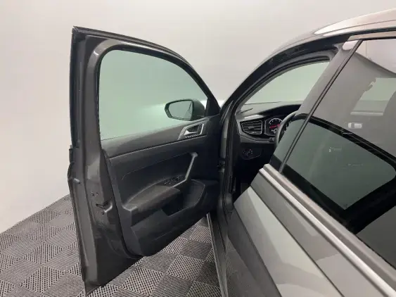 VOLKSWAGEN POLO VI - voiture d'occasion - Photo 18