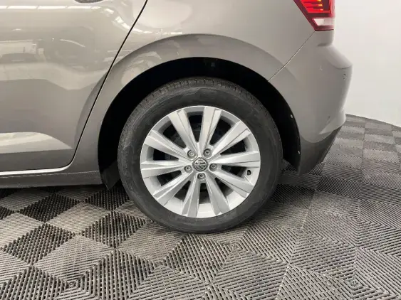 VOLKSWAGEN POLO VI - voiture d'occasion - Photo 23