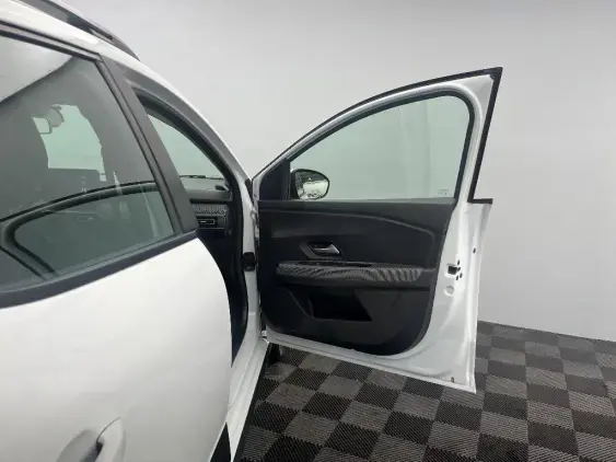 DACIA SANDERO III - voiture d'occasion - Photo 20