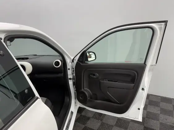 RENAULT TWINGO III - voiture d'occasion - Photo 19