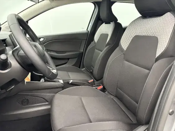 RENAULT CLIO V - voiture d'occasion - Photo 18