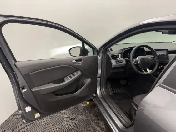 RENAULT CLIO V - voiture d'occasion - Photo 19