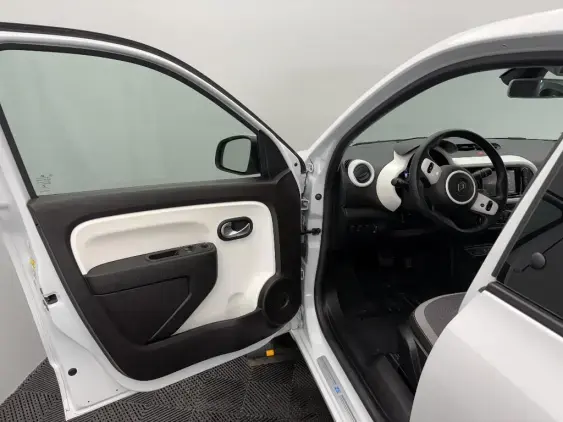 RENAULT TWINGO ELECTRIQUE III - voiture d'occasion - Photo 17