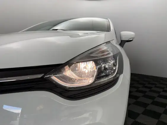 RENAULT CLIO IV - voiture d'occasion - Photo 19