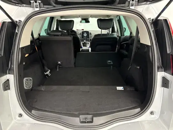 RENAULT SCENIC IV - voiture d'occasion - Photo 15