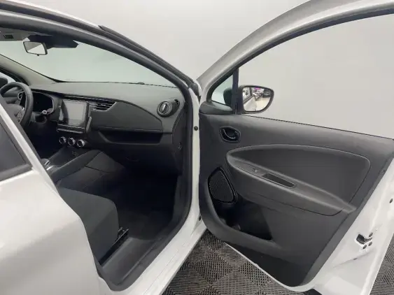RENAULT ZOE - voiture d'occasion - Photo 20